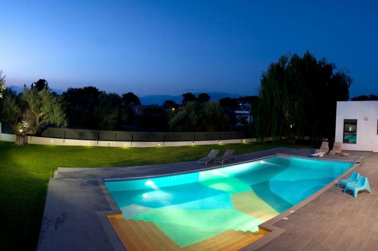 Villa Natasa Lampiri  Exteriér fotografie